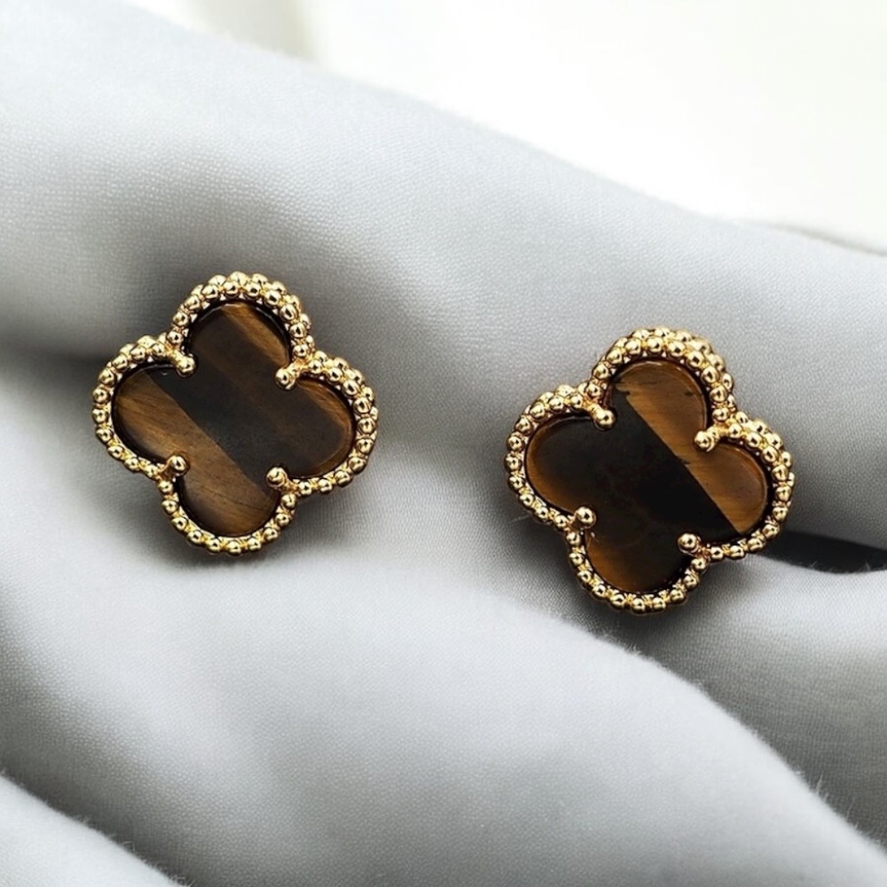 New 18k Gold Plated Clover Earrings